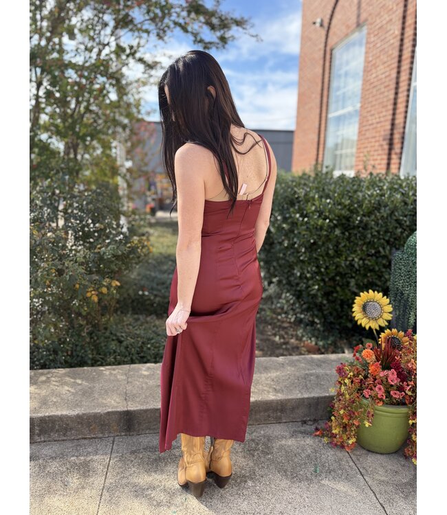 BWD1R09397 Buckle Maxi Dress Wine