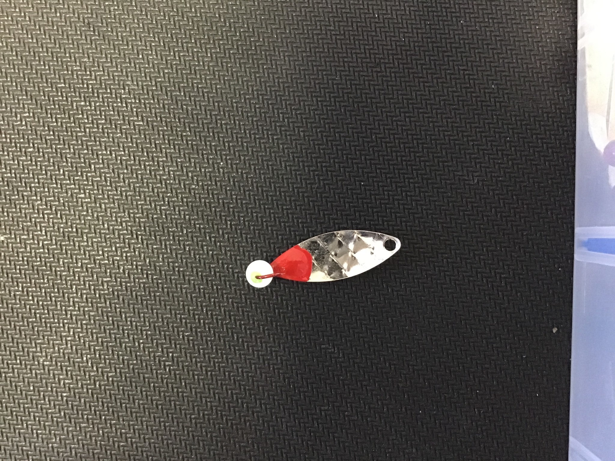 Diamond Willow Diamond Willow (N) White