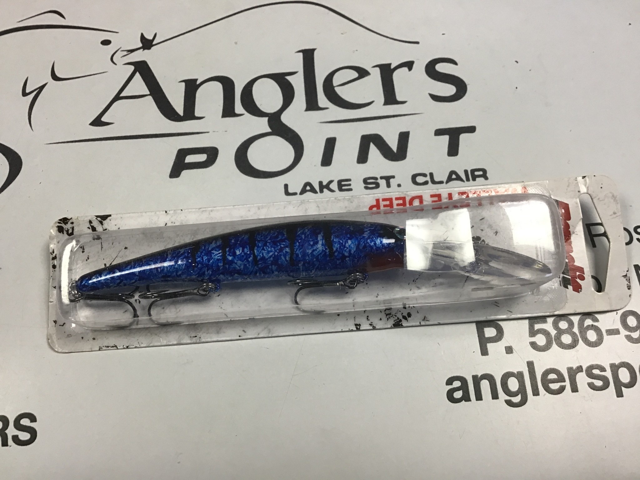 Wicked Custom jigs WCustom Bandit Marbled Blue/Red Chin