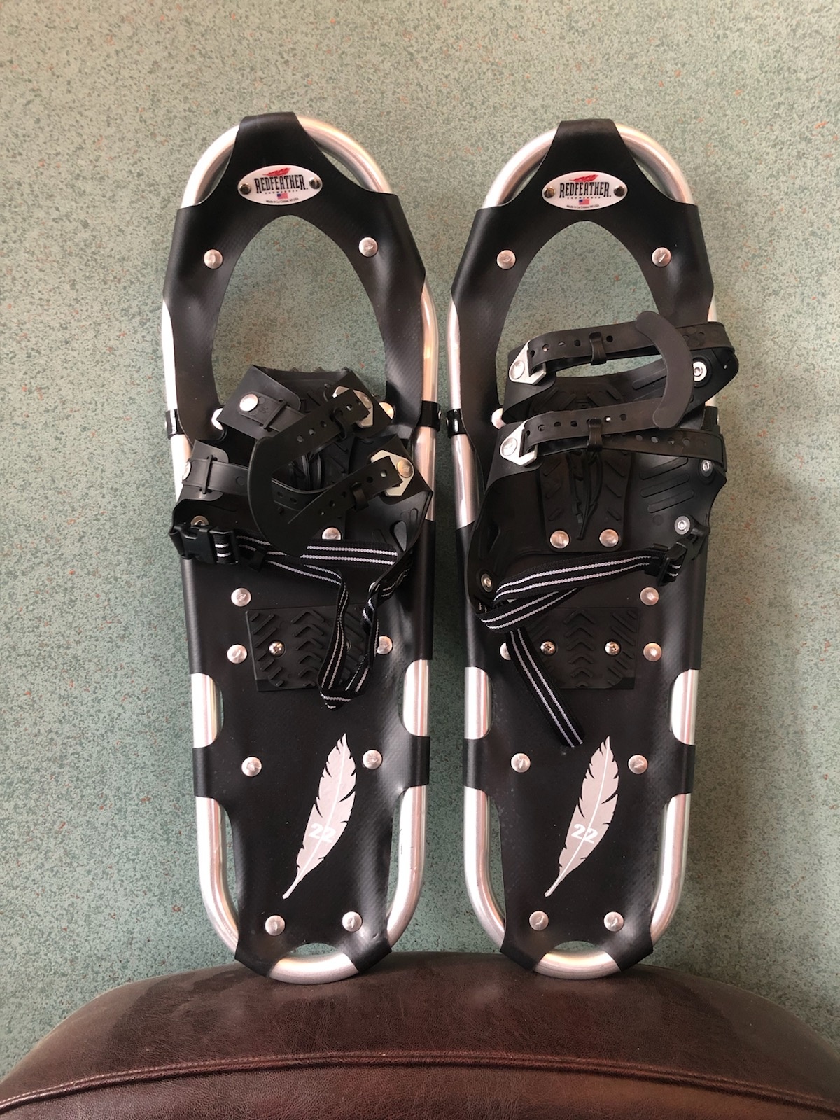 Redfeather Snowshoes 998R Round Tail Sport 22 (Used Rental)
