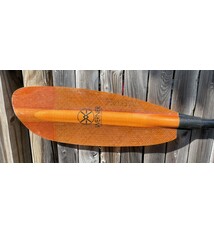 Werner Paddles Camano Orange Small Shaft  2pc 220cm (USED)