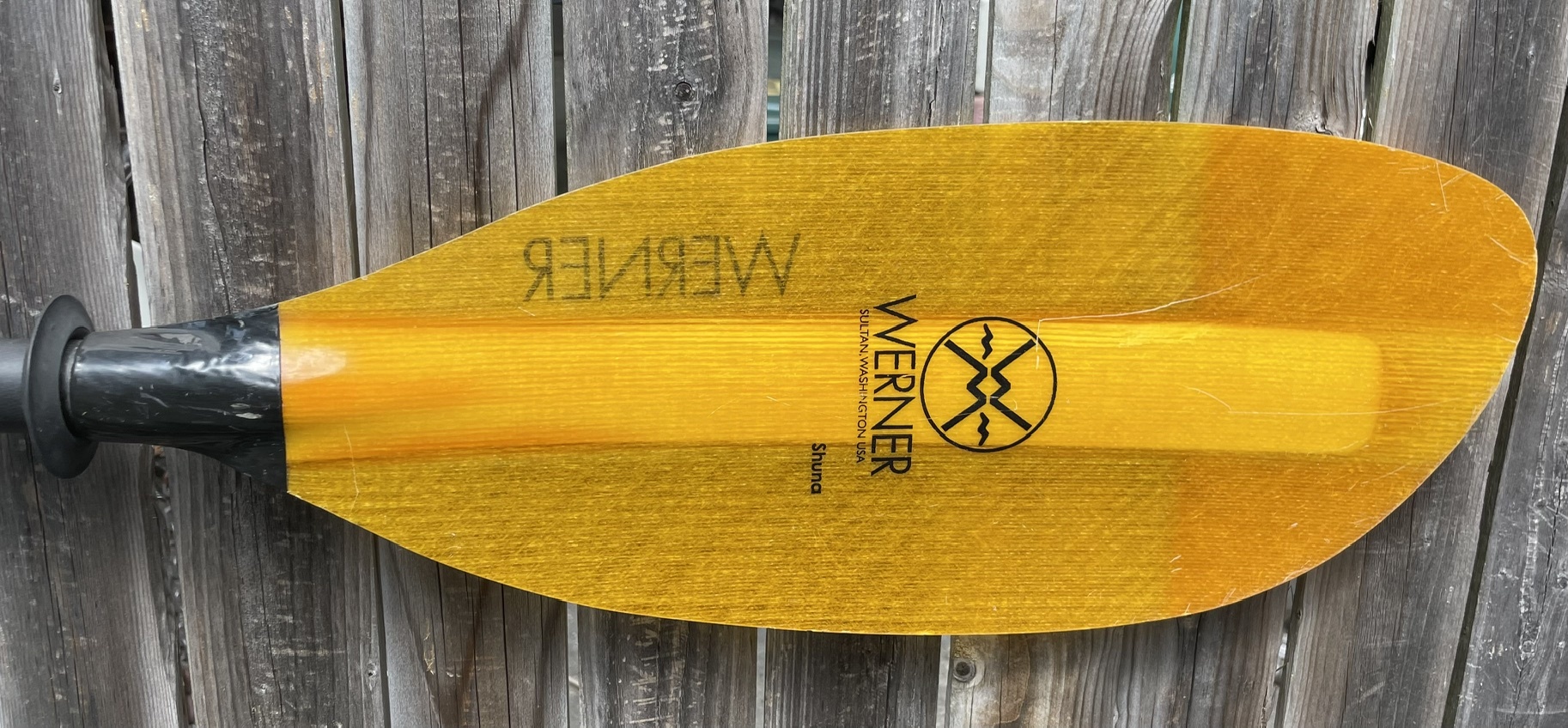 Werner Paddles Shuna FG small shaft 215cm, 2pc Yellow (USED)