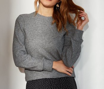 Dakota sweater - only one M left