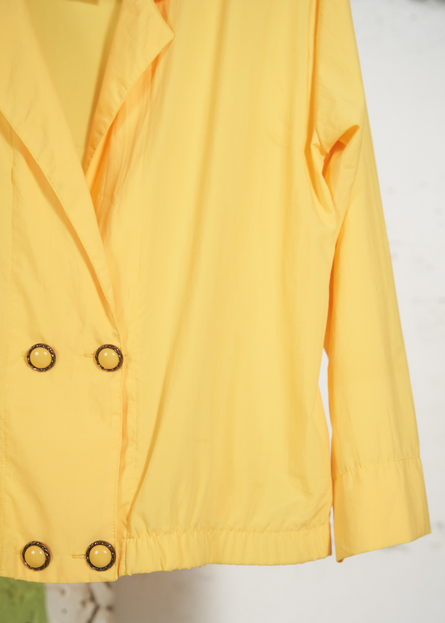 Lightweight lemon yellow blazer