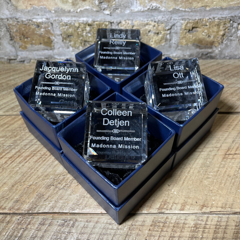 Personalized Crystal 3" Cube - Corner