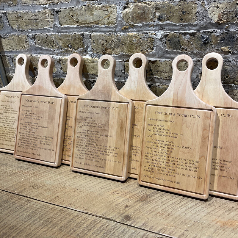 Personalized Cutting Board - Maple - Paddle Shaped w/Drip - 13.5 x 7"