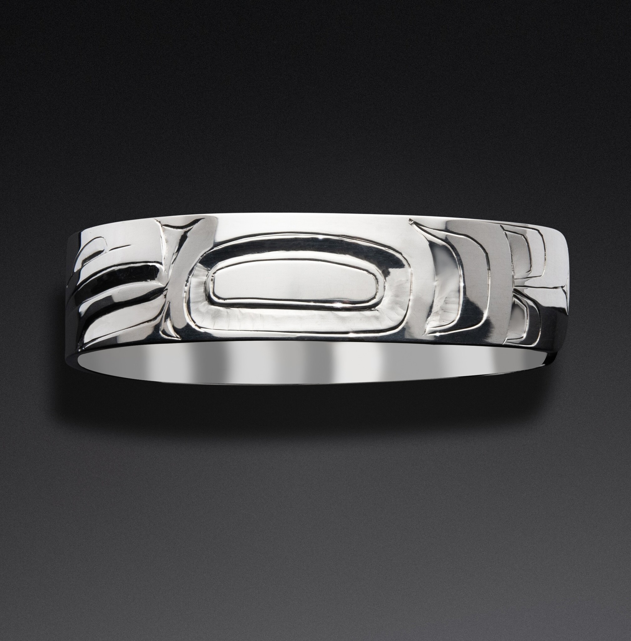 1/2" Haida Hummingbird Bracelet by Alvin Adkins