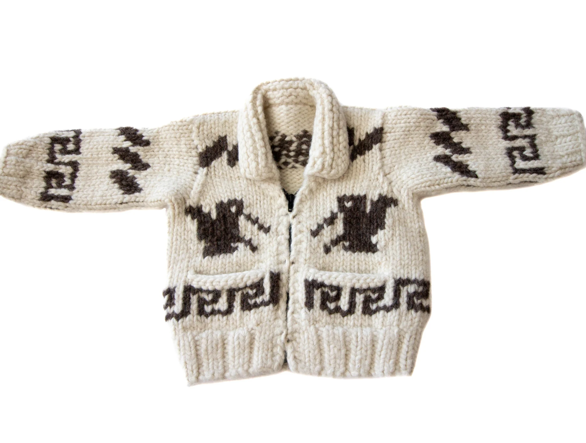 How a Genuine Cowichan Sweater Is Made: From Raw Wool to Woven Story