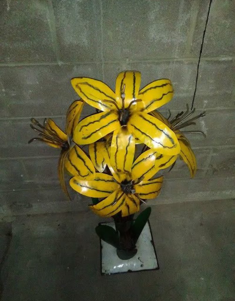 Bright Iron Lily WOW Warehouse