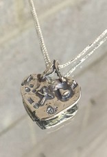 AG1136 Mended Heart Necklace SS 20" H Box Chain