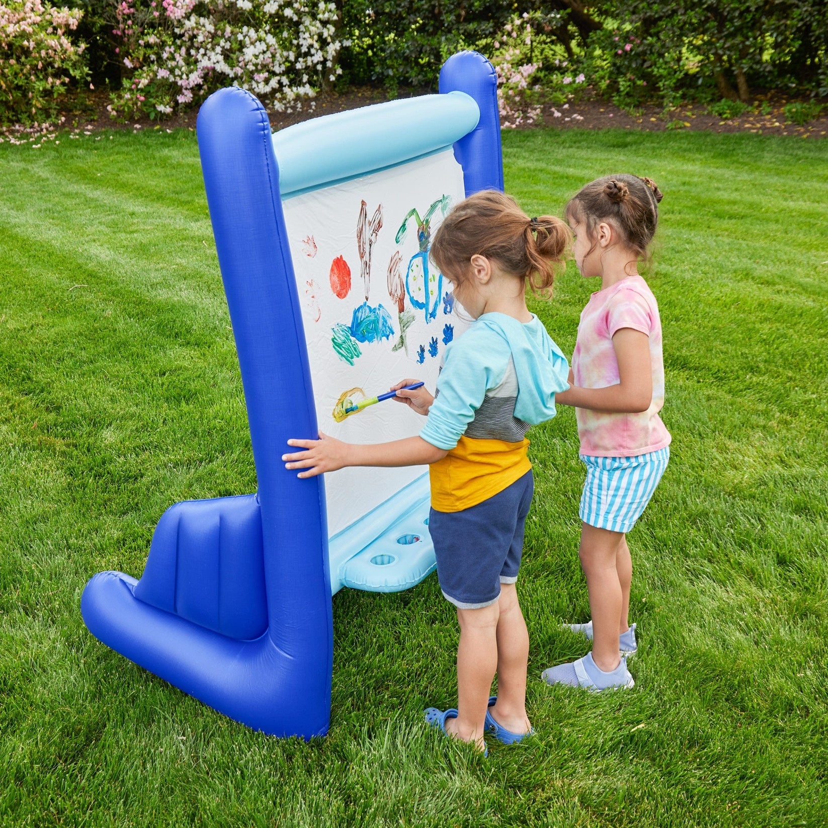 HearthSong Inflatable Easel with Paints