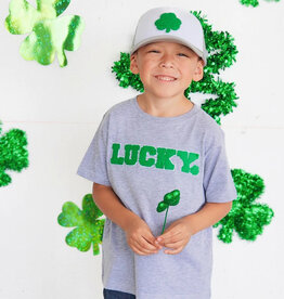 Sweet Wink Lucky Boy Patch St. Patrick's Day Short Sleeve T-Shirt Gray