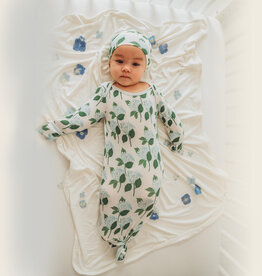 Kickee Pants Print Knotted Layette Gown & Hat Set Hydrangea Bouquet