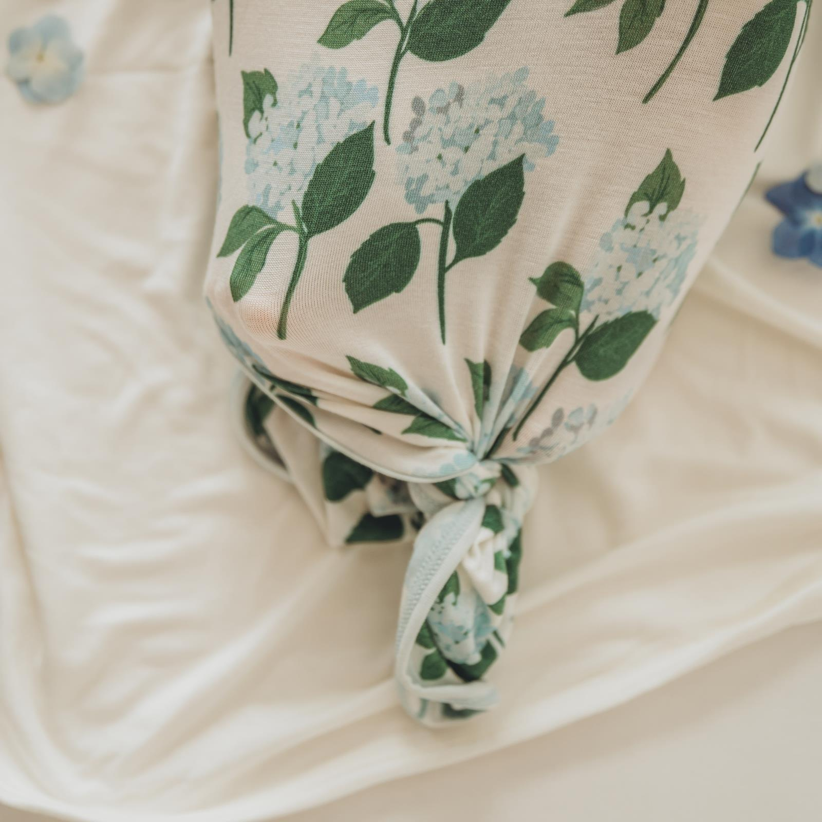 Kickee Pants Print Knotted Layette Gown & Hat Set Hydrangea Bouquet