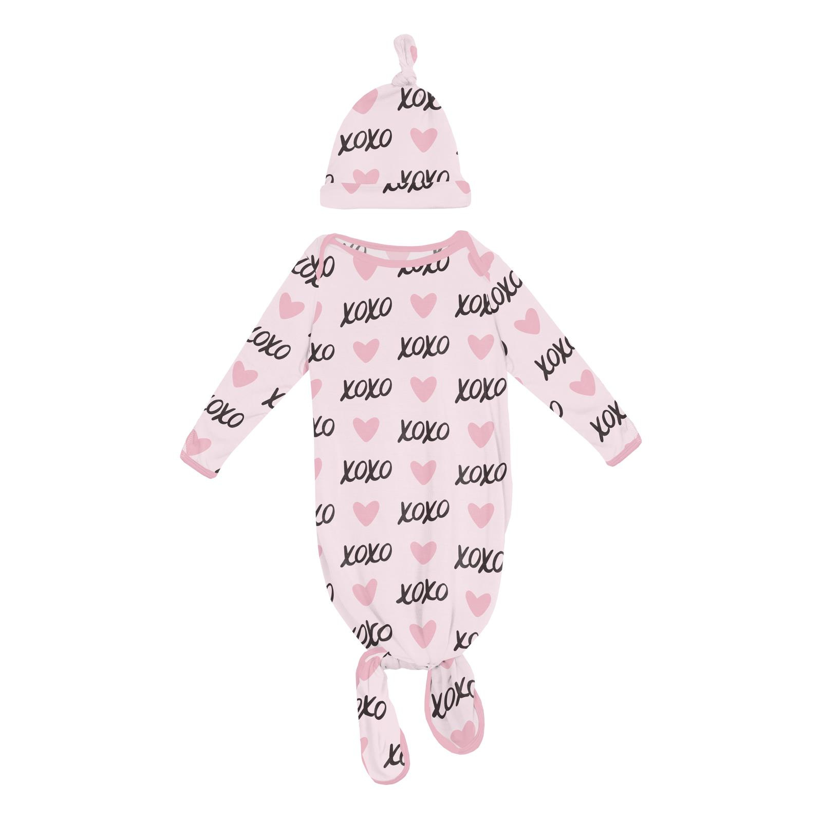 Kickee Pants Print Knotted Layette Gown & Hat Set Shrinking Violet XOXO