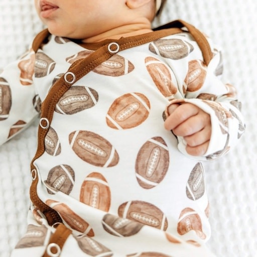 Copper Pearl NEWBORN KNOTTED GOWN - BLITZ