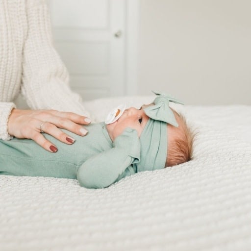 Copper Pearl NEWBORN KNOTTED GOWN - BRIAR