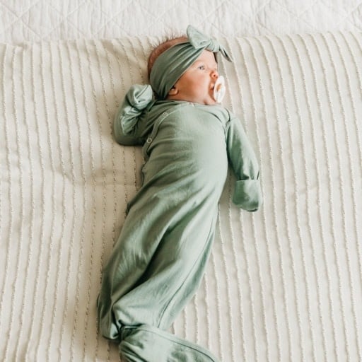 Copper Pearl NEWBORN KNOTTED GOWN - BRIAR
