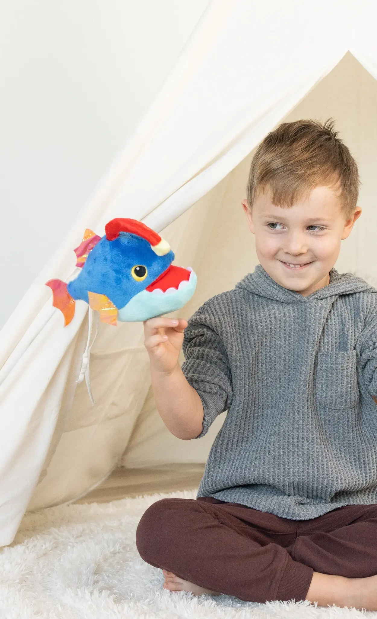 Manhattan Toy Axel Angler Fish Light-Up Finger Puppet