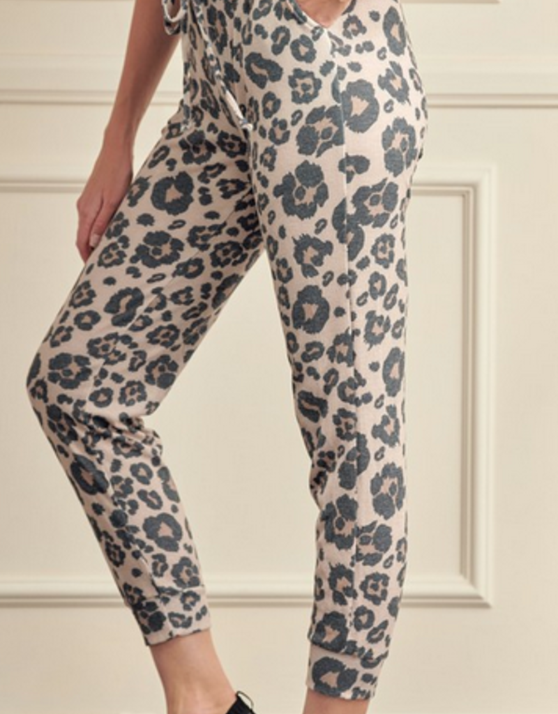 Yelete Leopard Joggers w Pockets - Yelete