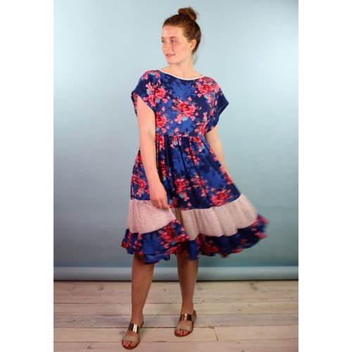 Sarah Bibb Abbie - Multi Ruffle - Monet/Stars Sarah Bibb Abbie - Multi Ruffle - Monet/Stars