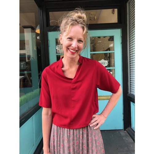 Sarah Bibb Simpson Top - Carmine Sarah Bibb Simpson Top - Carmine