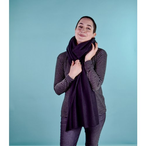 Oats Addy Cashmere Wrap - Black Oats Addy Cashmere Wrap - Black