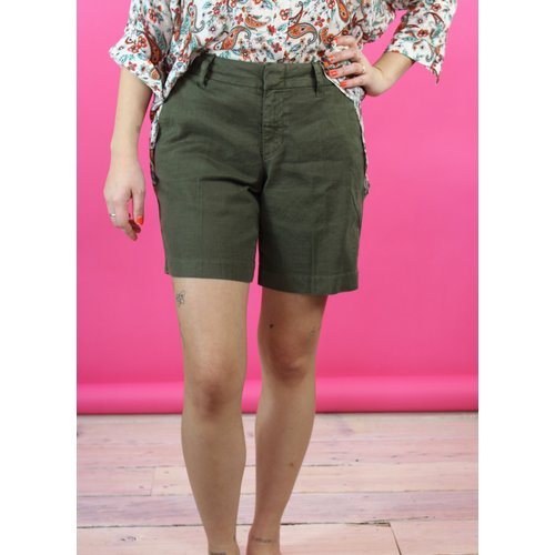 Level 99 Quinn mid length Short - Moss Level 99 Quinn mid length Short - Moss