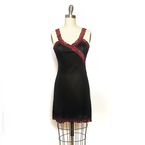 Sarah Bibb Ava Slip by Sarah Bibb - Black/Wine Sarah Bibb Ava Slip by Sarah Bibb - Black/Wine