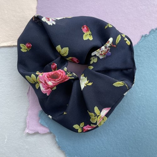Sarah Bibb Scrunchie - Keira Sarah Bibb Scrunchie - Keira
