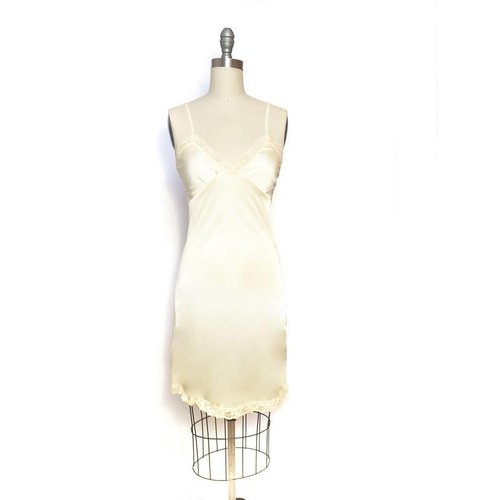 Sarah Bibb Erin Slip by Sarah Bibb - Ivory with Ivory Lace Sarah Bibb Erin Slip by Sarah Bibb - Ivory with Ivory Lace
