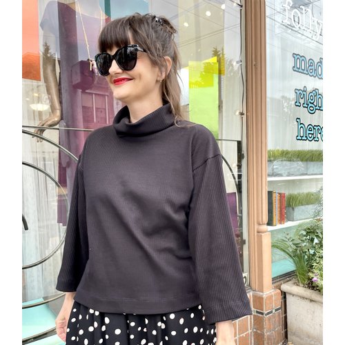 Sarah Bibb Lumi Cowl - Black Ribby Sarah Bibb Lumi Cowl - Black Ribby