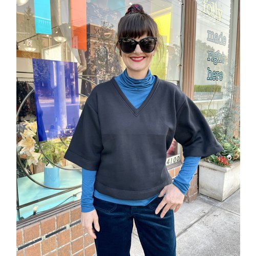 Sarah Bibb Cae Sweatshirt - Black Sarah Bibb Cae Sweatshirt - Black