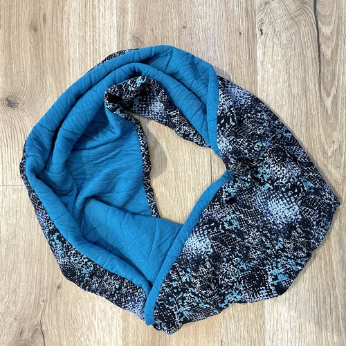 Sarah Bibb Single Loop Infinity Scarf -Teal Q/Snakey Sarah Bibb Single Loop Infinity Scarf -Teal Q/Snakey
