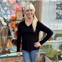 Sharla L/S V-neck - Black