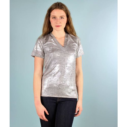 Sarah Bibb Hez Tee - Silversmith Sarah Bibb Hez Tee - Silversmith