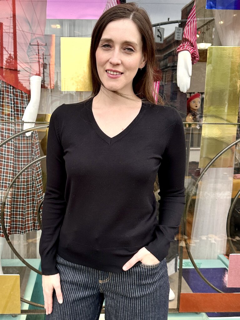 Becool Verata V Sweater - Black