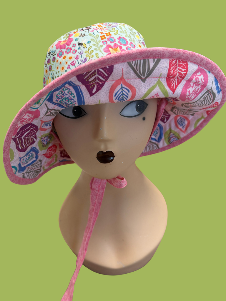 Busy Mushroom Reversible Sun Hat - Kit Flower/MCM Leaf