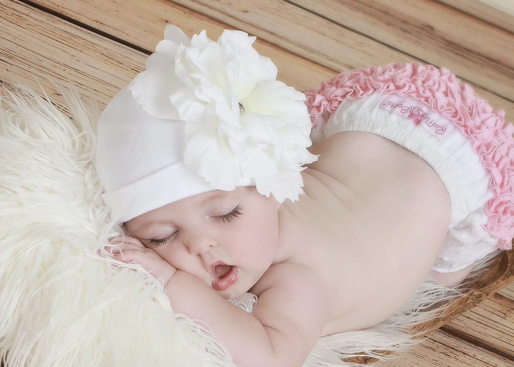 Jamie Rae White Cotton Hat with Peony | White Peony