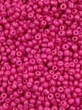Hot Pink Retreat Seed Bead 4mm
