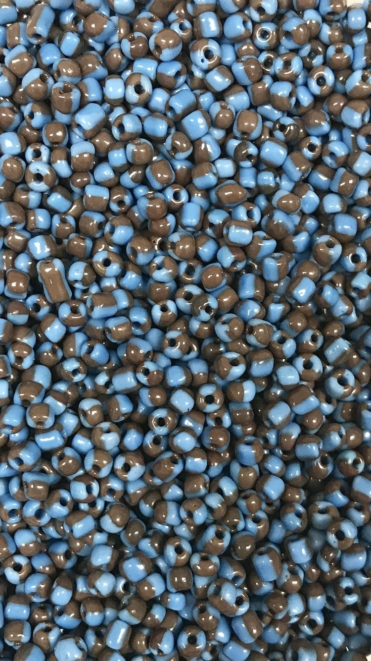 Retreat Seed Bead 4mm