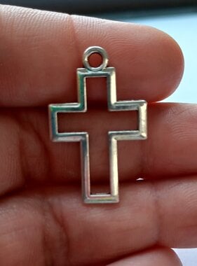 Metal Cross Pendant w/Cord 1.25"