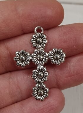 Margarita Flower Cross Pendant