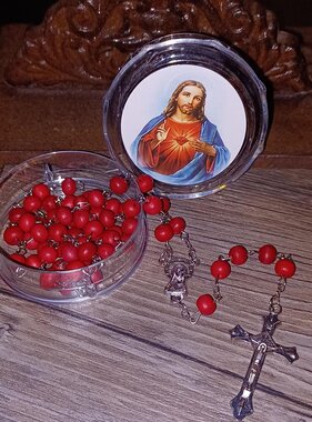 Rose Scented Sacred Heart of Jesus Rosary w/case
