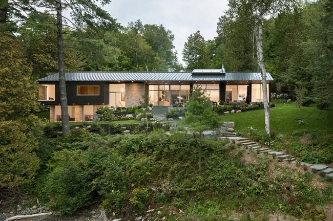 Résidence L'Effilée par MU architecture : une interprétation contemporaine du bungalow