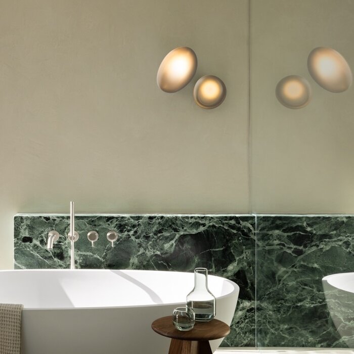 Pebble wall/ceilling