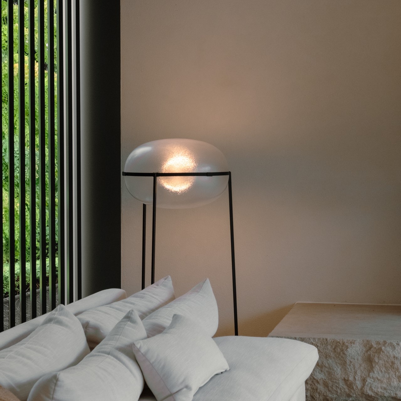 Iris Lampe sur Pied