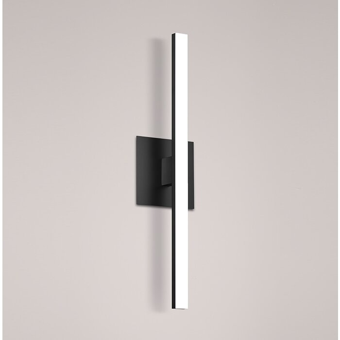 Svelte Wall Sconce