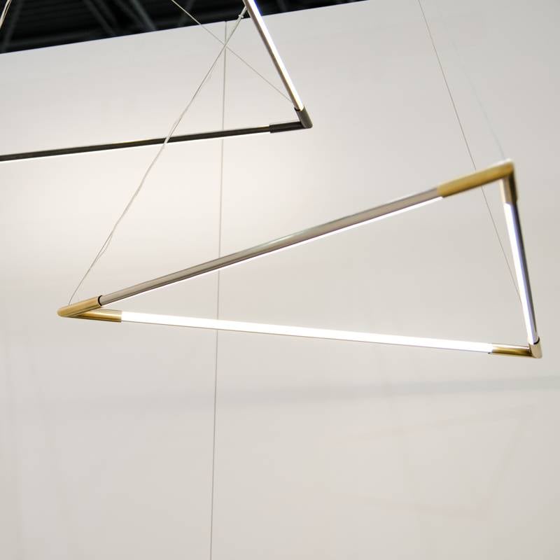 Thin Primaries Triangle Suspension