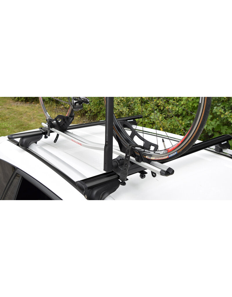 Malone Malone AirFlow2™ Roof Rack - Aero Crossbars - Raised, Factory Side Rails - Aluminum - 65"